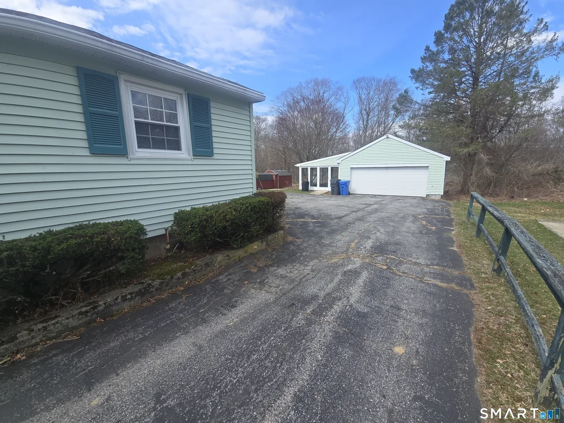 Photo of 99 Squaw Rock Road