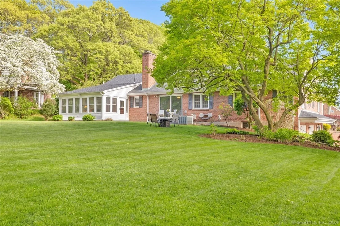 Photo of 44 Robert Road
