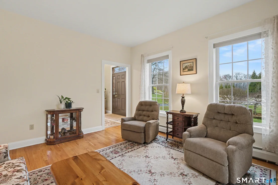 Photo of 12 Fox Run