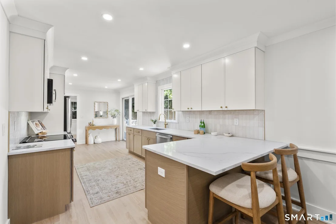 Photo of 41 Pepperbush Lane