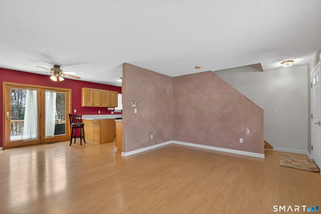 Photo of 230 White Oak Way