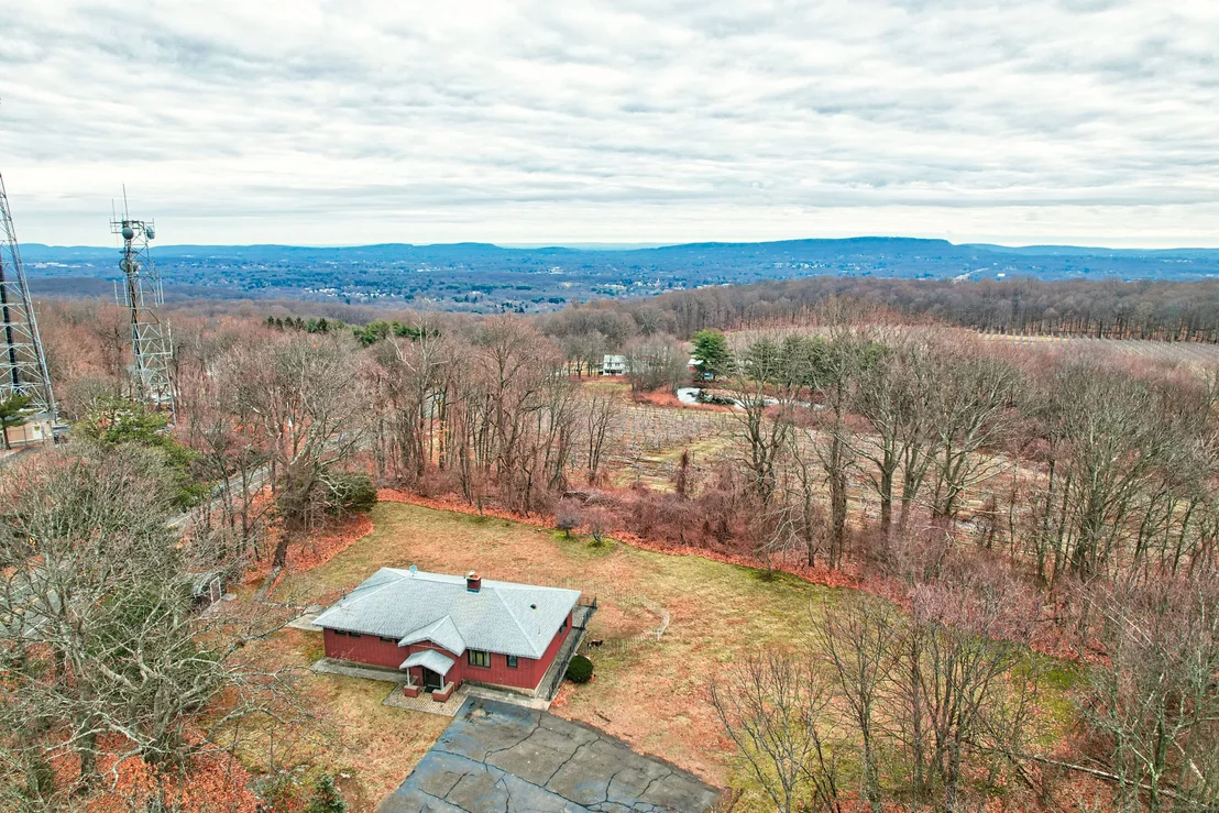 Photo of 1860 Meriden Road