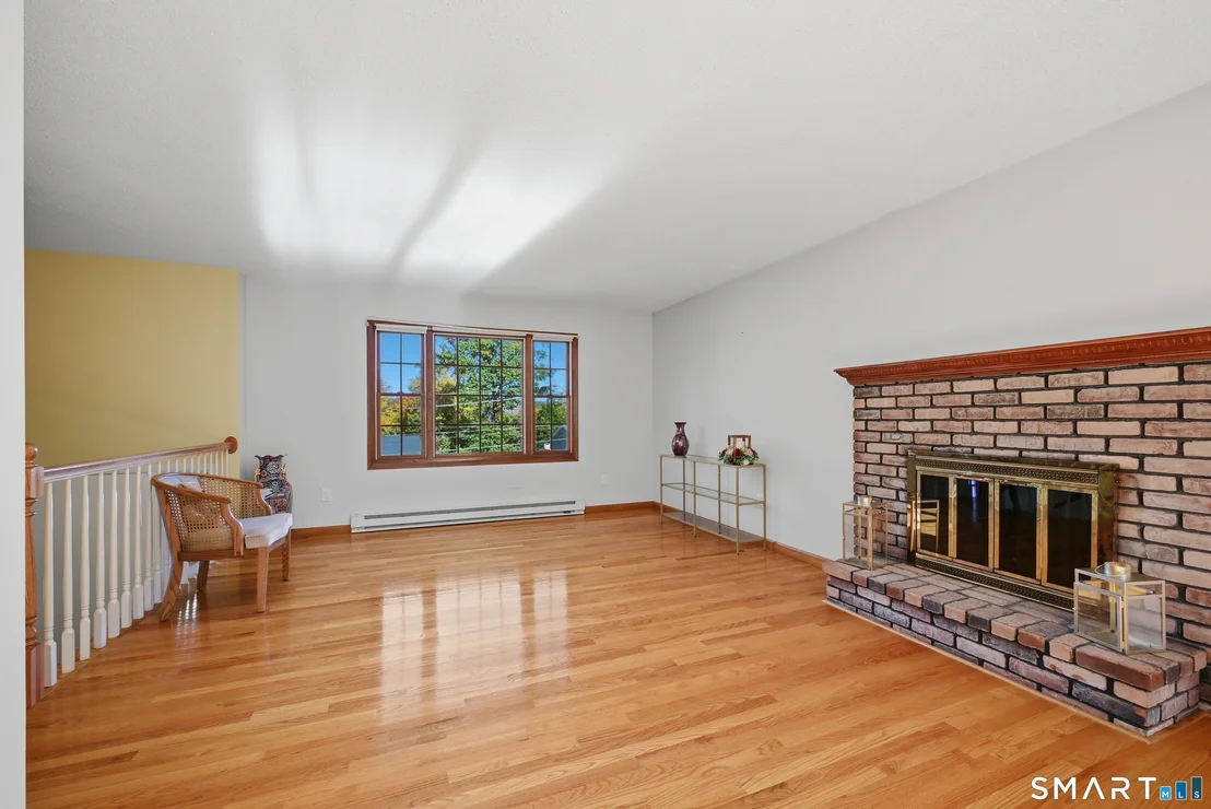 Photo of 2 Ken Oaks Drive