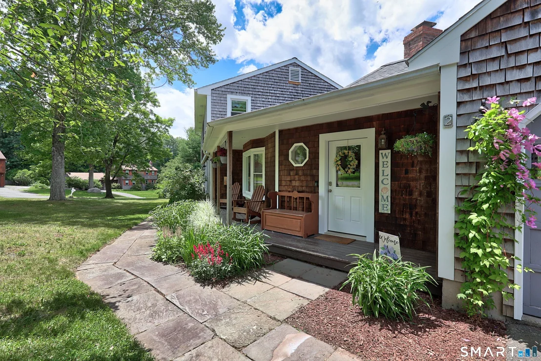 Photo of 2 Meadowside Drive
