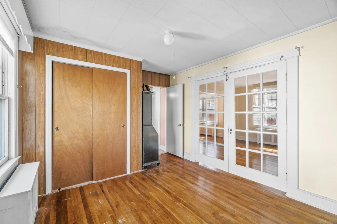 Photo of 143 Highview Avenue