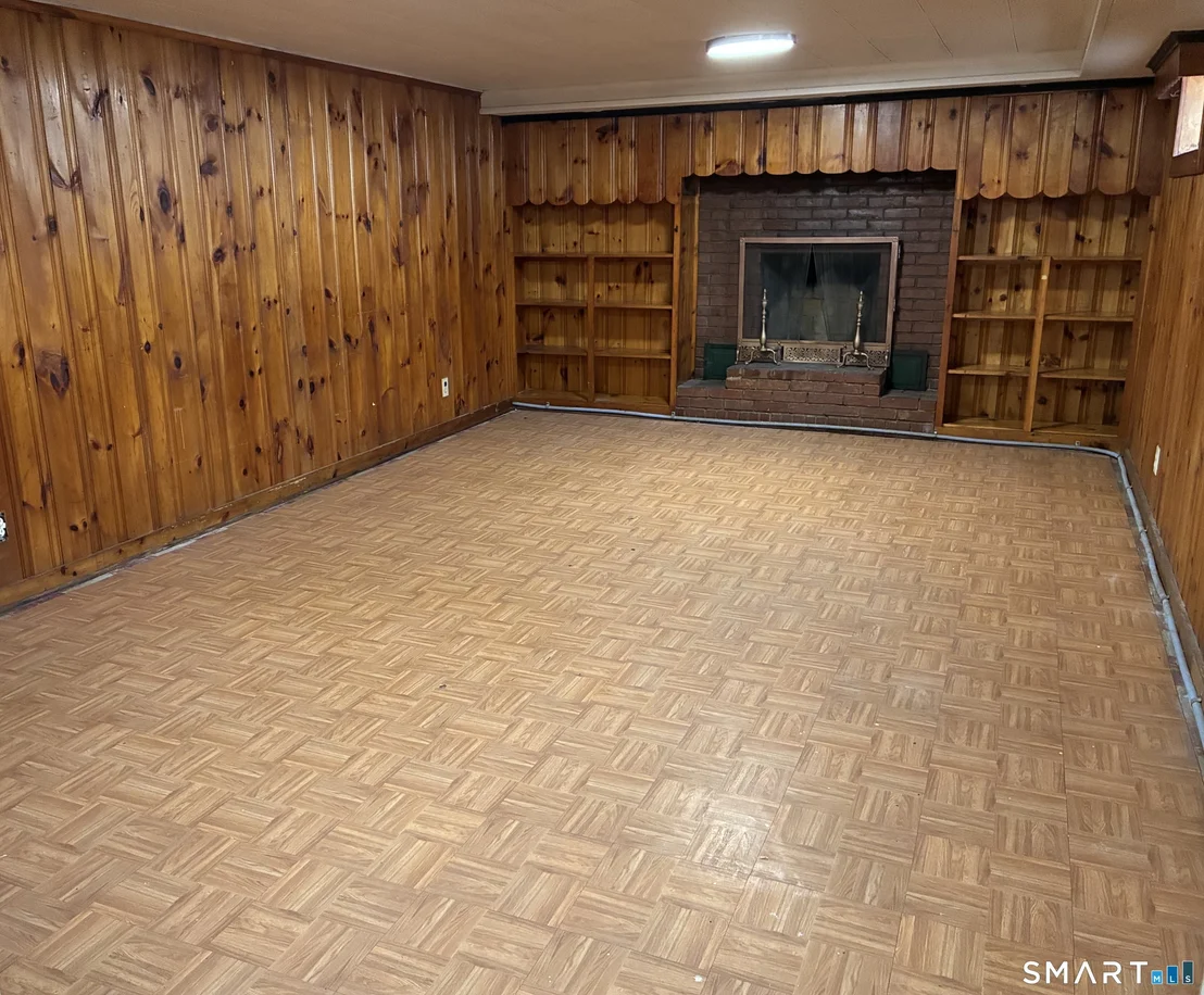 Photo of 347 Farm Hill Road