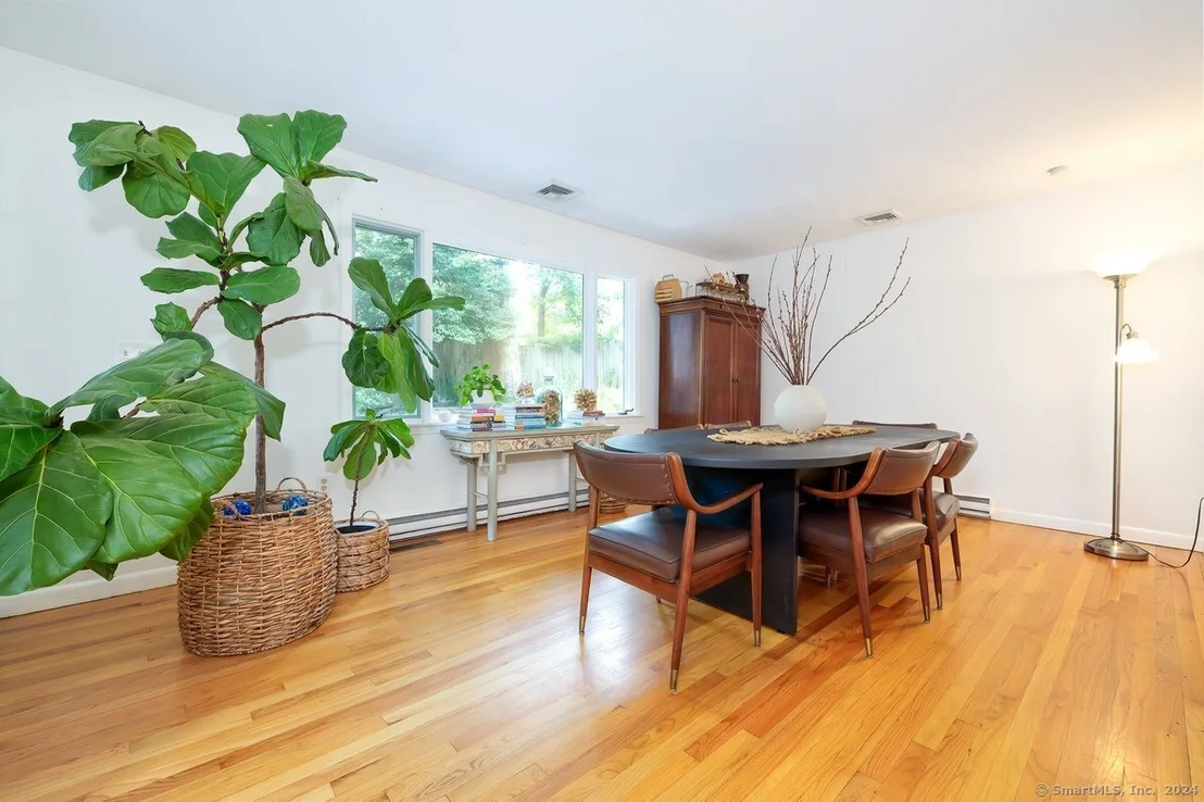 Photo of 28 Spring Valley Road