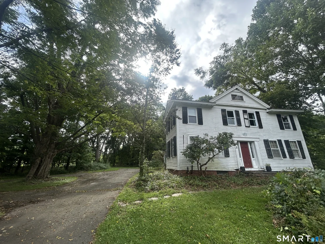 Photo of 433 Simsbury Road