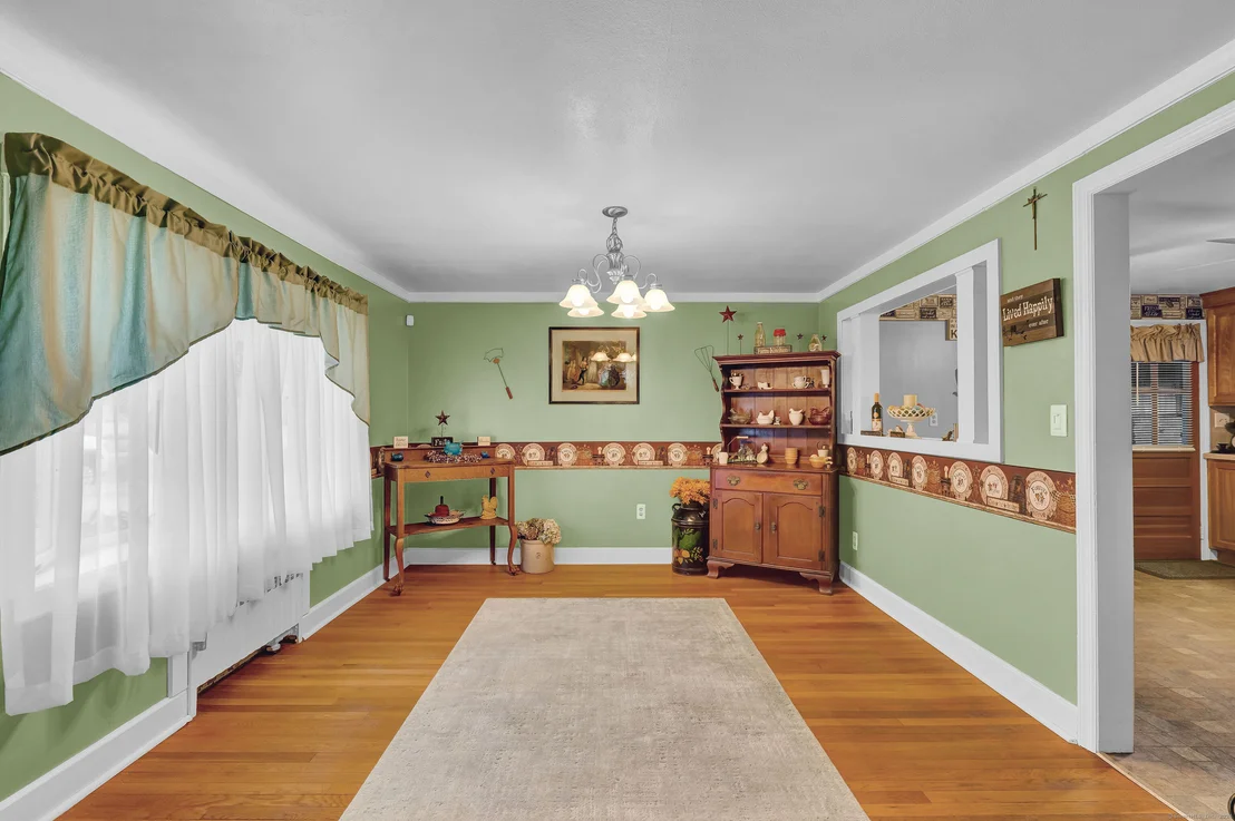 Photo of 114 Mercier Avenue