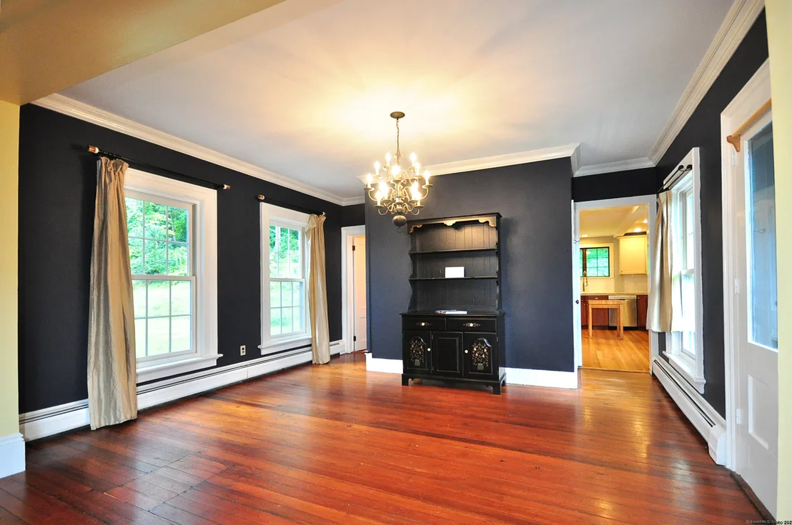 Photo of 19 Maple Avenue