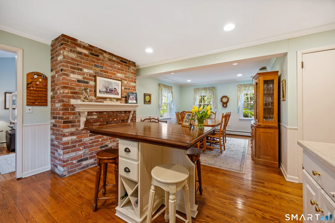 Photo of 230 Wallingford Road