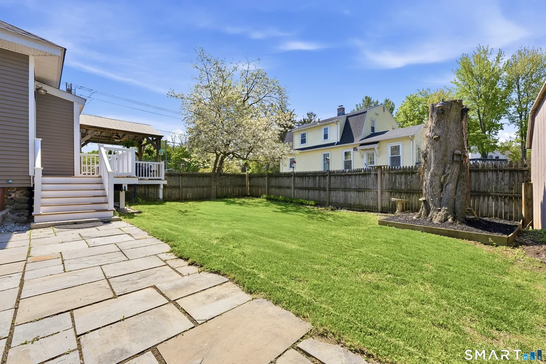 Photo of 649 Maple Avenue