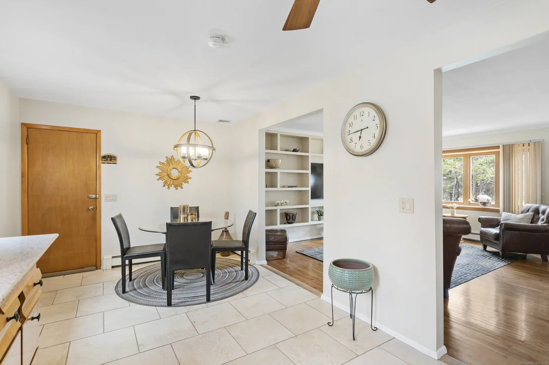 Photo of 2 Fieldstone Drive