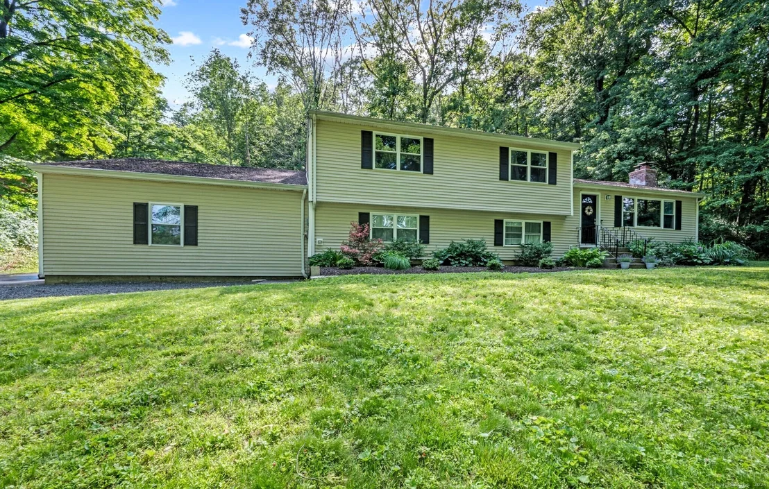 Photo of 160 Hattertown Road