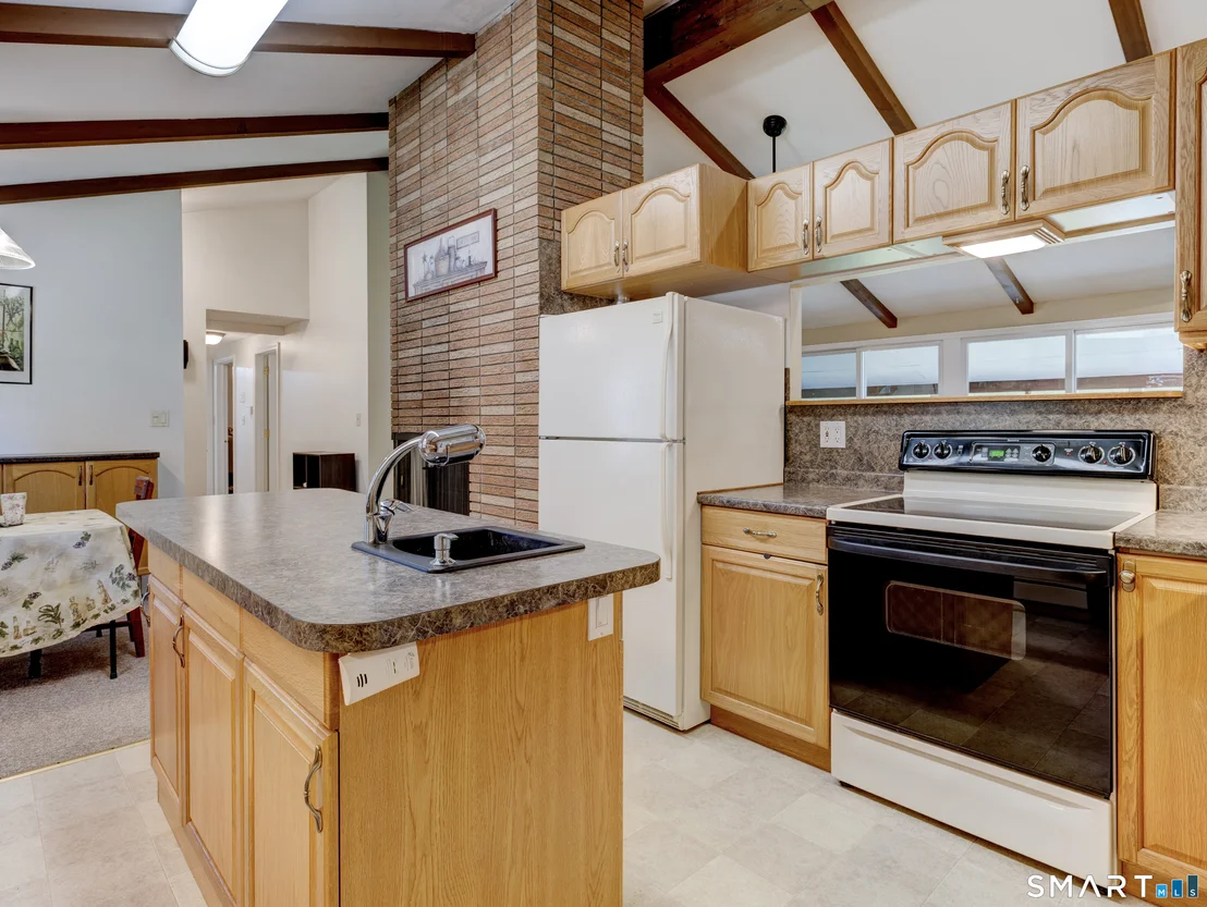 Photo of 225 Dorothy Drive