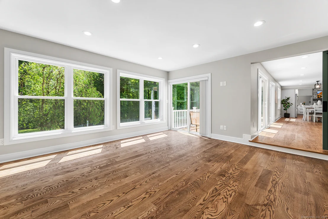 Photo of 16 Ariel Way