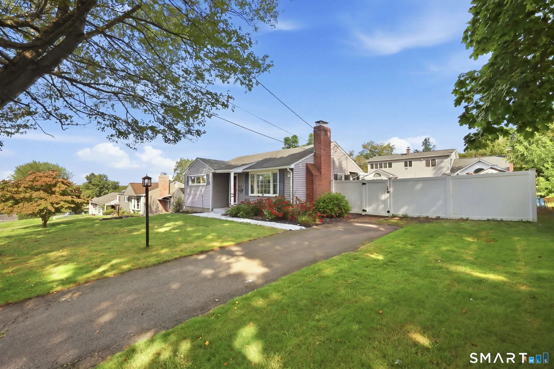 Photo of 14 Gordon Avenue