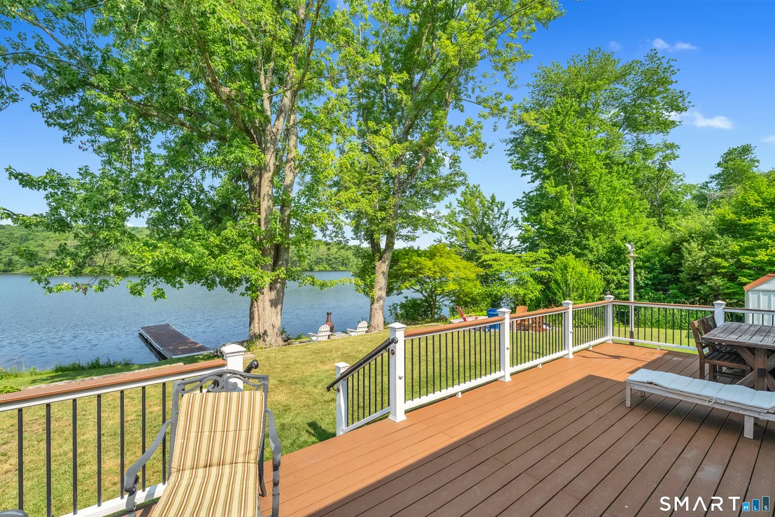 Photo of 51 Lakeview Drive