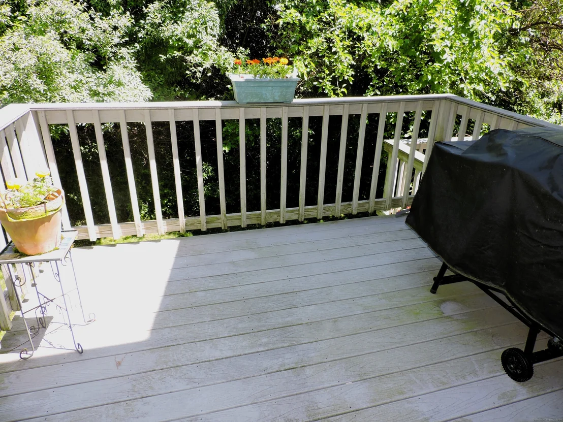 Photo of Unit 32C at 925 Oronoke Road