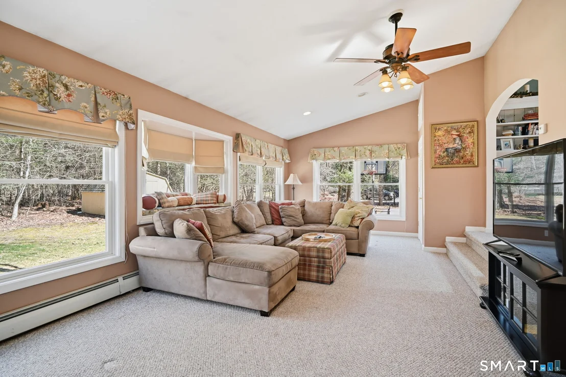Photo of 96 Green Tree Lane