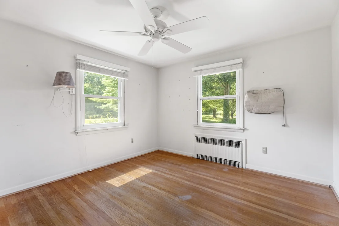 Photo of 43 Arrowhead Drive