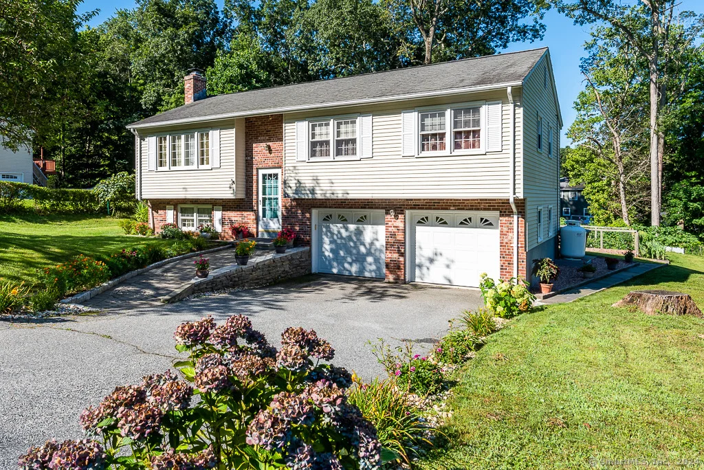 Photo of 11 Wayne Drive