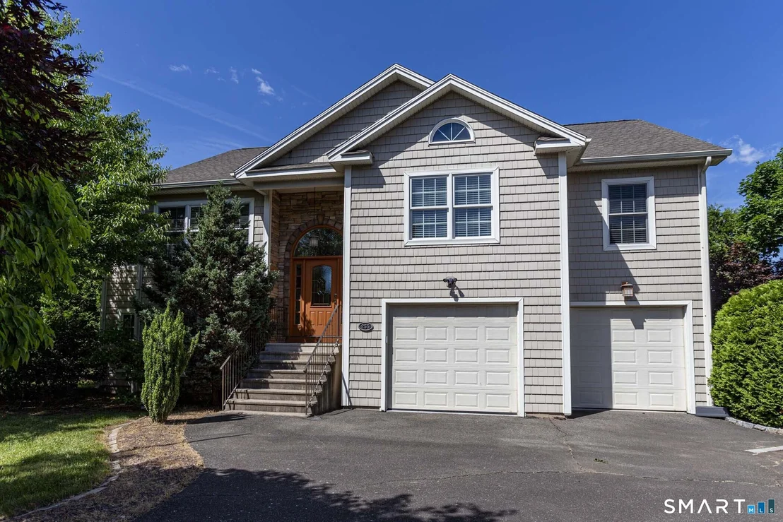Photo of 255 East Road