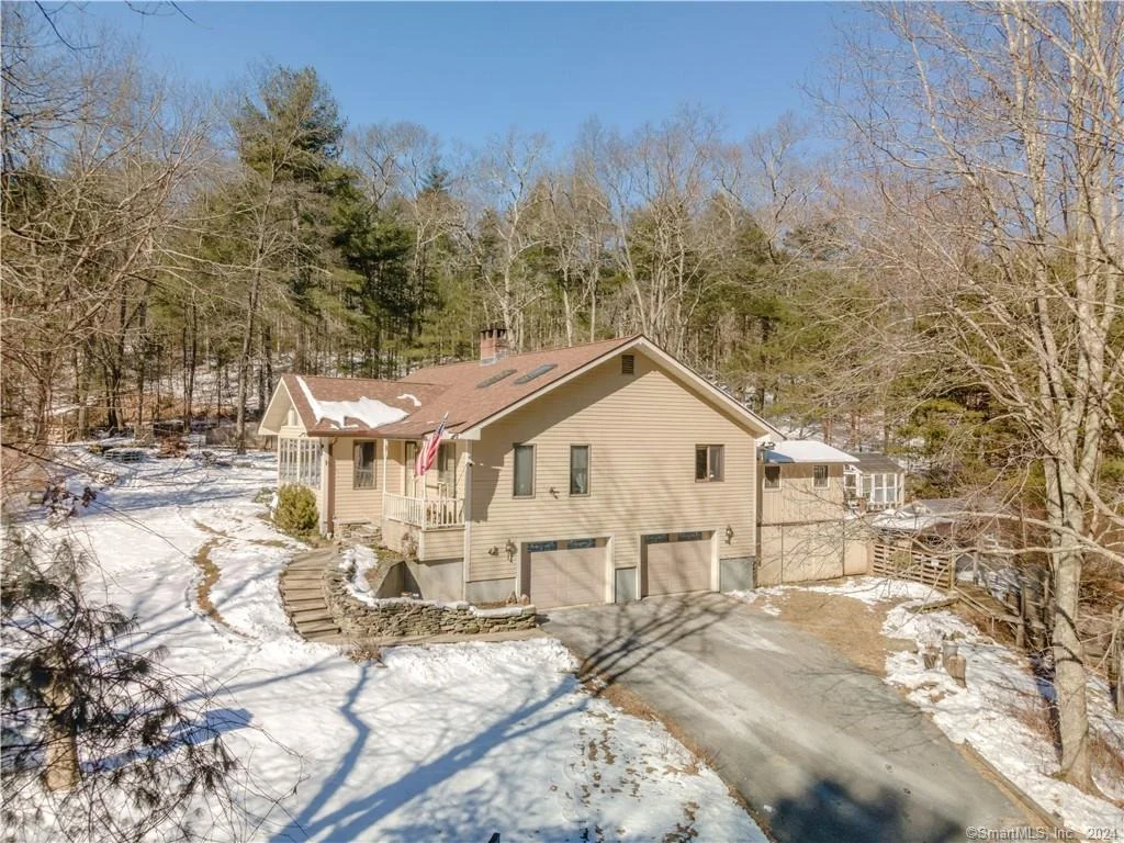 Photo of 754 5 Mile River Road