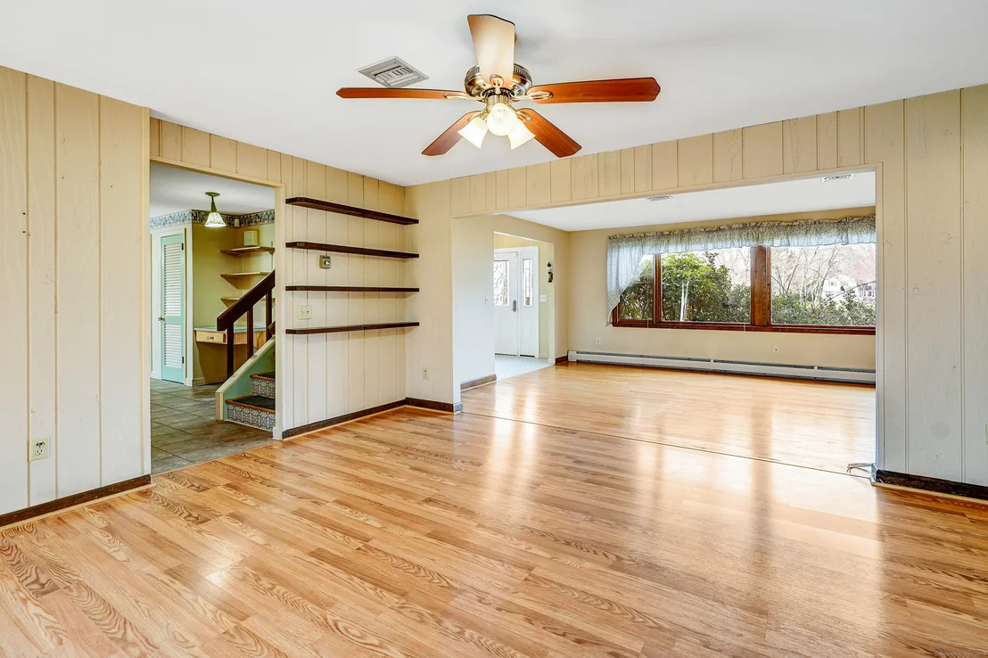Photo of 2 Clover Drive