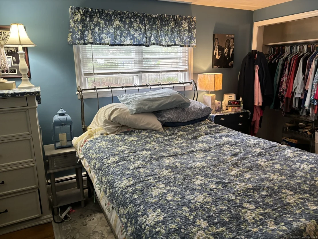 Photo of 30 Quaker Lane