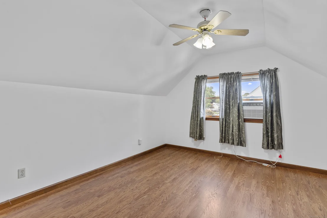 Photo of 70 Meadowbrook Road