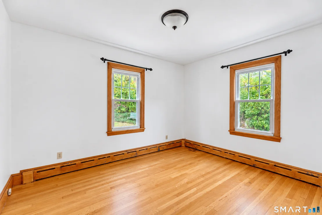 Photo of 282 Boston Post Road