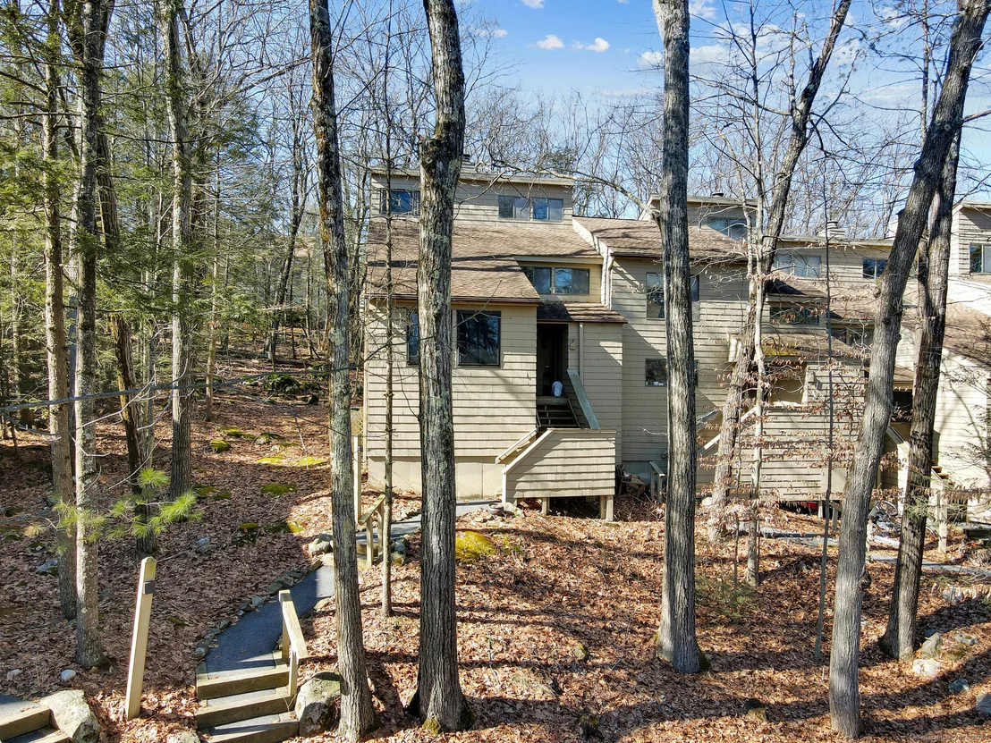 Photo of Unit 337 at 337 Ledge Drive