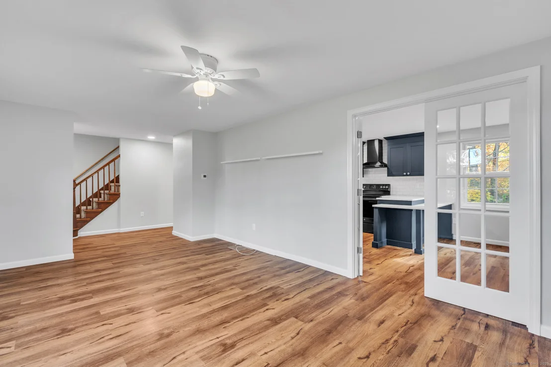 Photo of 42 Middle Road