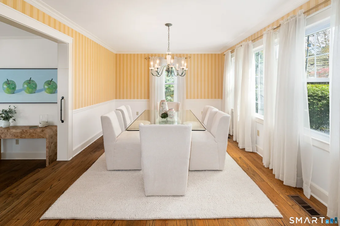 Photo of 231 Roxbury Road