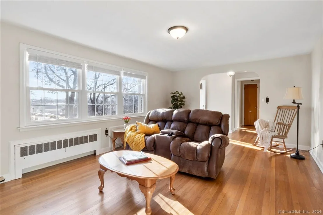 Photo of 6 Jackson Avenue
