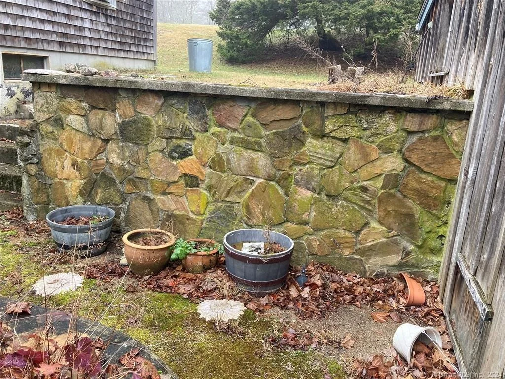 Photo of 319 Mashentuck Road