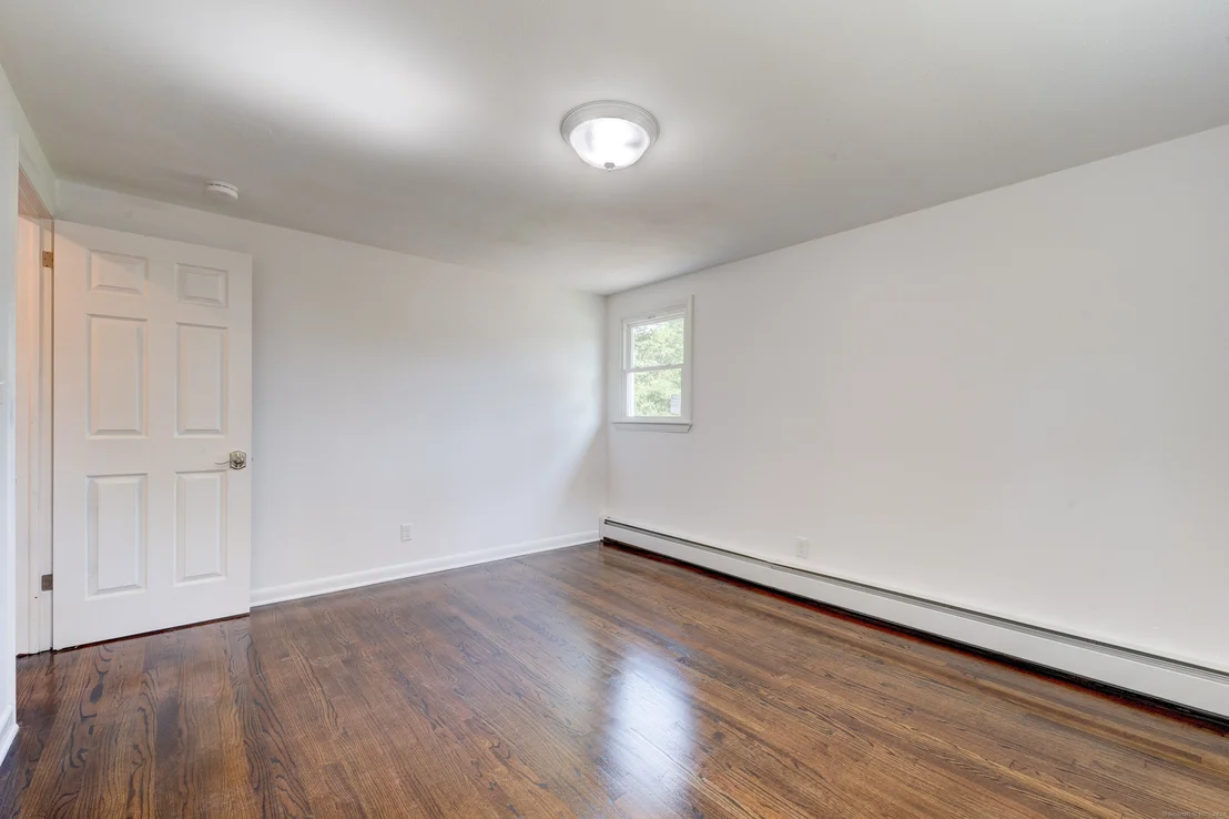 Photo of 586 Charles Street