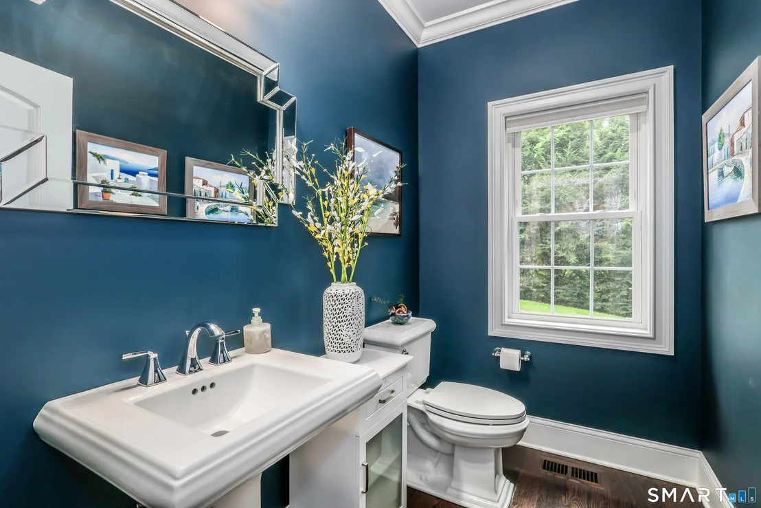 Photo of 105 Perry Avenue