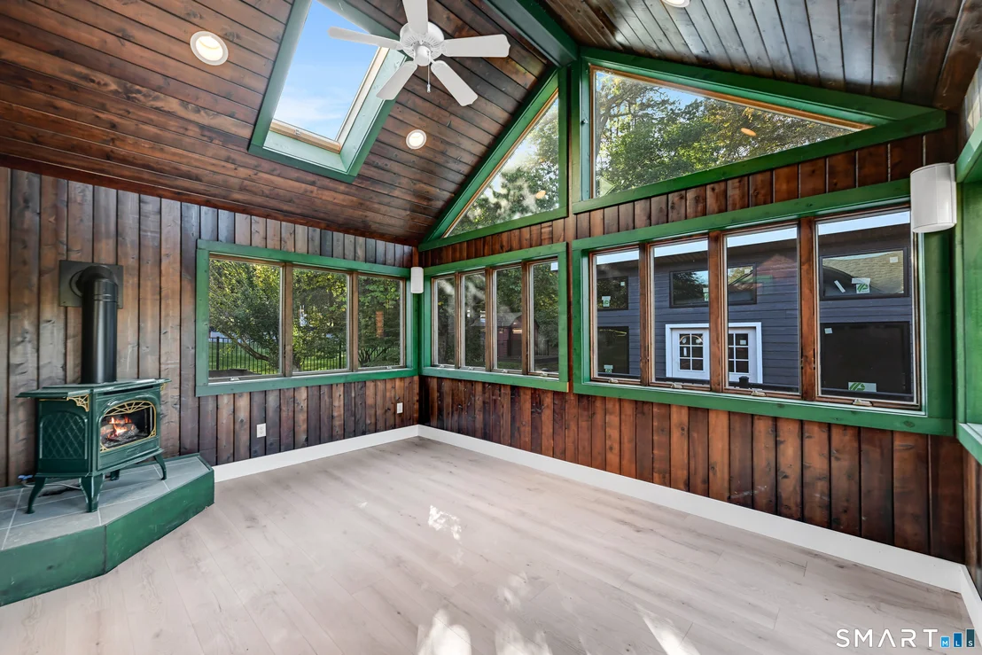 Photo of 37 Valley Drive