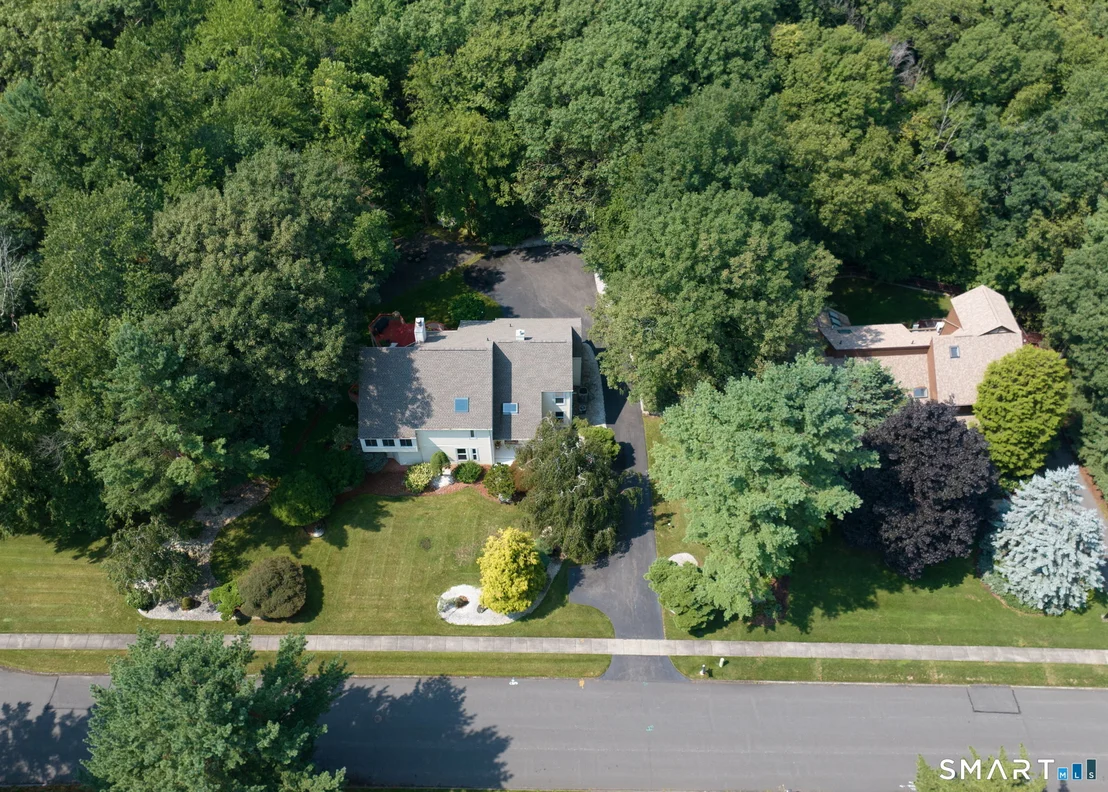 Photo of 73 Greentree Drive