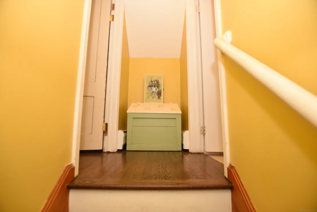 Photo of 136 Glendale Avenue