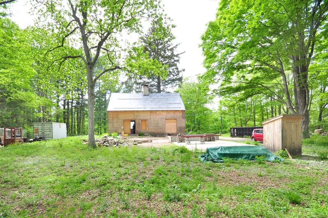 Photo of 30 Chestnut Hill Road