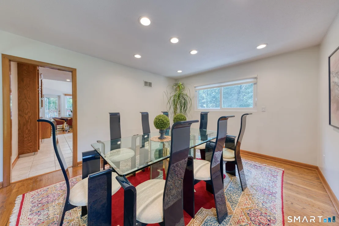 Photo of 73 Greentree Drive
