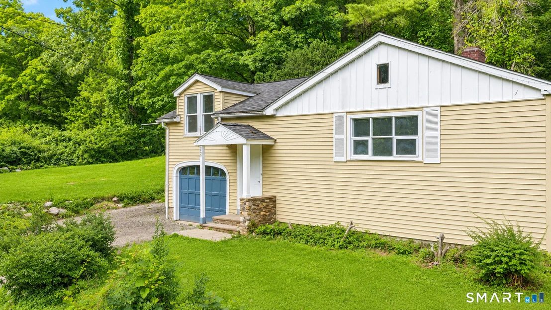 Photo of 222 Spring Road