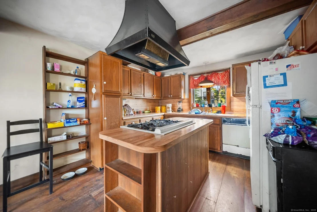 Photo of 47 8th Street