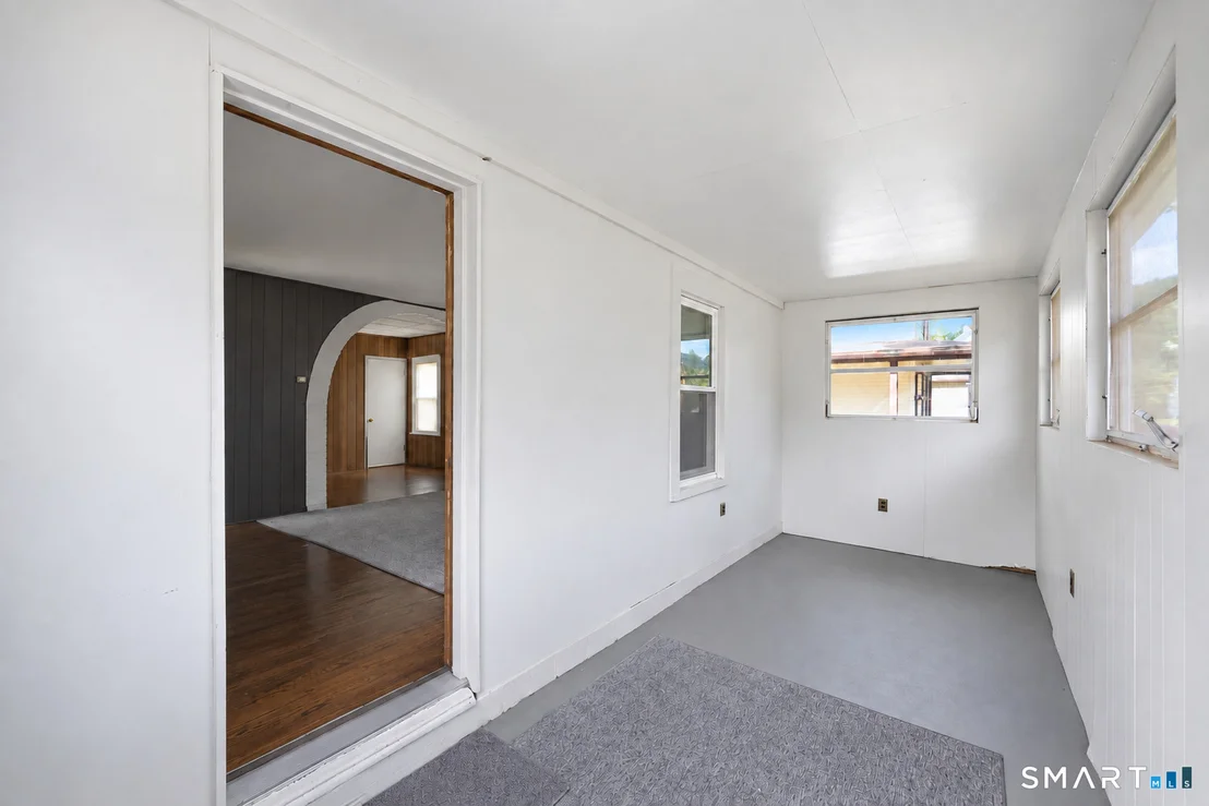 Photo of 25 Maple Avenue