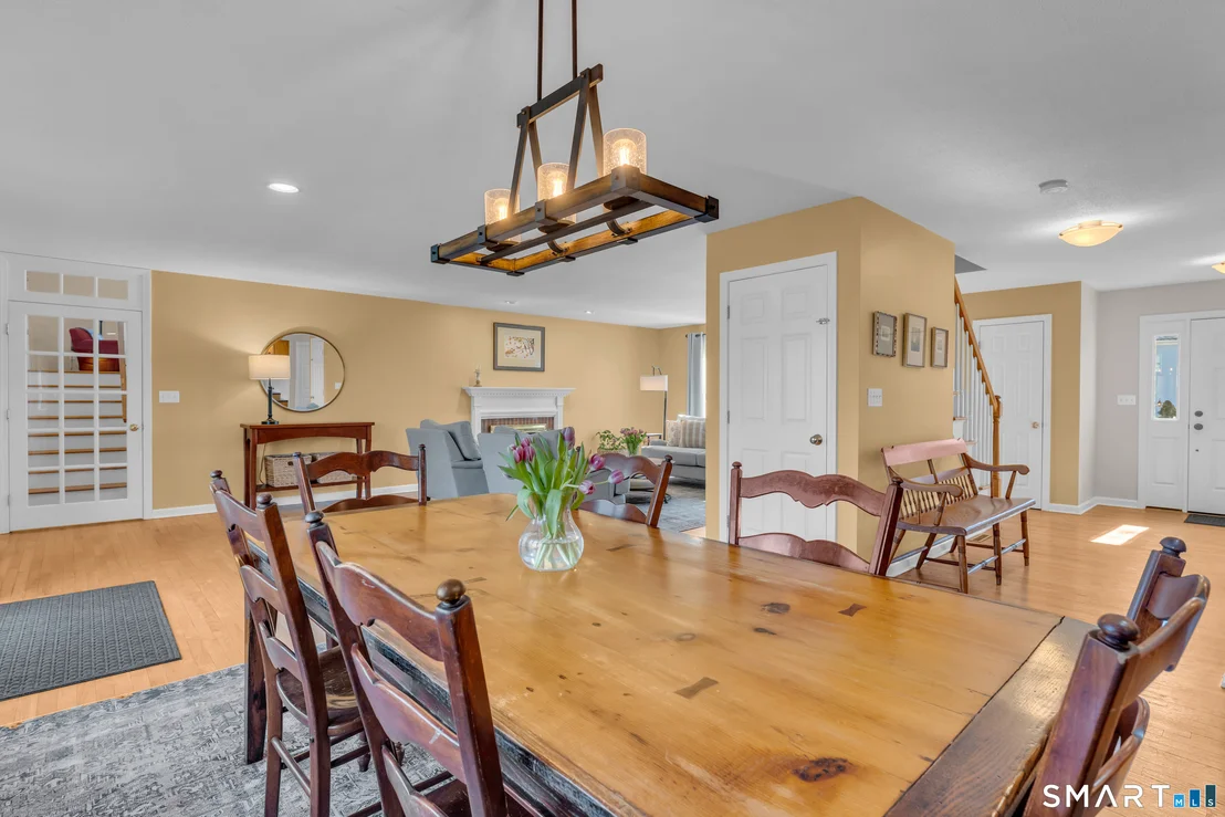 Photo of 322 Willow Road