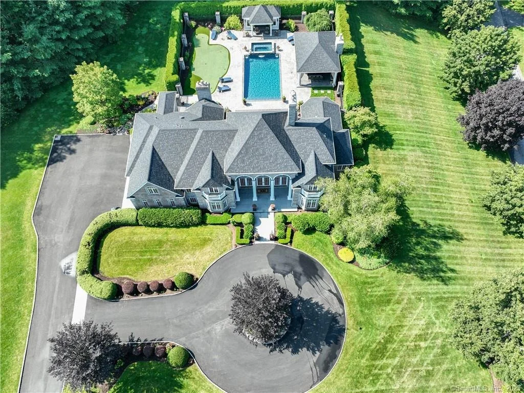 Photo of 40 Winthrop Drive