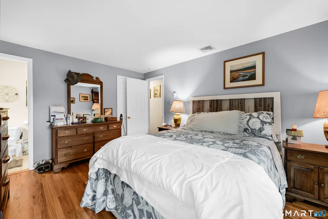 Photo of 379 Smith Pond Road